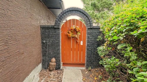 7508 7 Street Nw, Calgary, AB - Outdoor