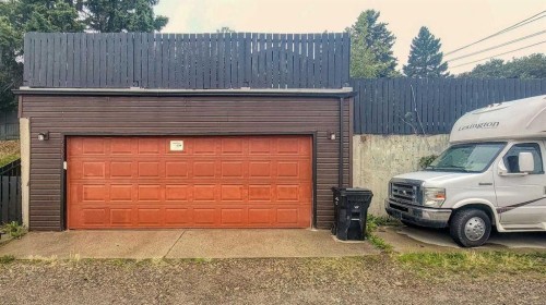 7508 7 Street Nw, Calgary, AB - Outdoor