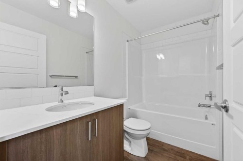 64 Creekside Drive Sw, Calgary, AB - Indoor Photo Showing Bathroom