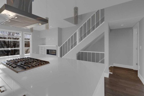 2319 23 Avenue Sw, Calgary, AB - Indoor Photo Showing Other Room