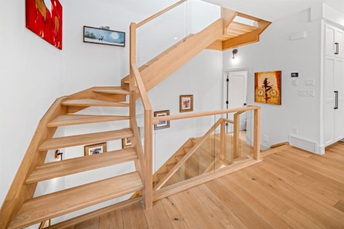 4-810 3Rd Street, Canmore, AB - Indoor Photo Showing Other Room