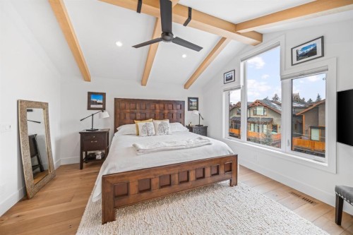 4-810 3Rd Street, Canmore, AB - Indoor Photo Showing Bedroom