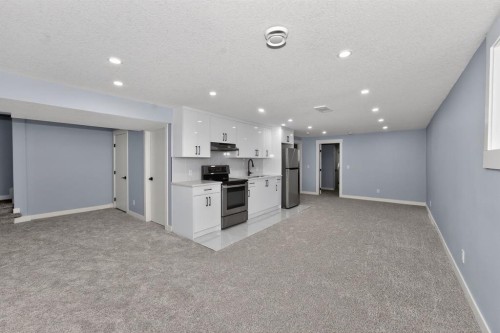 432 Ogden Drive Se, Calgary, AB - Indoor