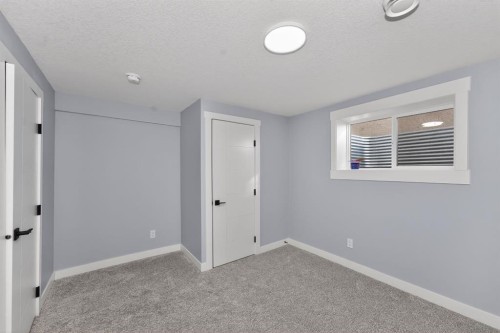 432 Ogden Drive Se, Calgary, AB - Indoor Photo Showing Other Room