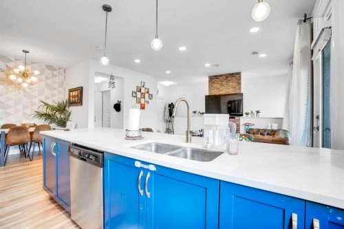 170 Savanna Walk Ne, Calgary, AB - Indoor Photo Showing Kitchen With Double Sink With Upgraded Kitchen