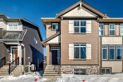 4 Yarrow Street  Okotoks, AB T1S 4E6