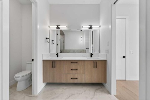 32 Lakes Estates Circle, Strathmore, AB - Indoor Photo Showing Bathroom