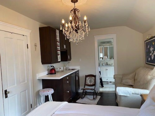 123 Main Street, Kinsella, AB 