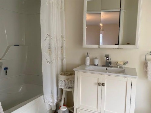 123 Main Street, Kinsella, AB 