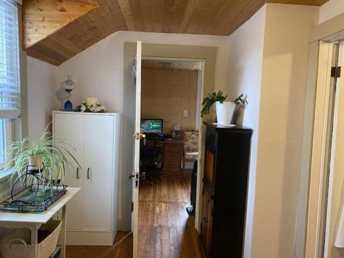 123 Main Street, Kinsella, AB 