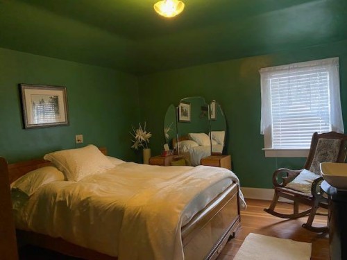 123 Main Street, Kinsella, AB 