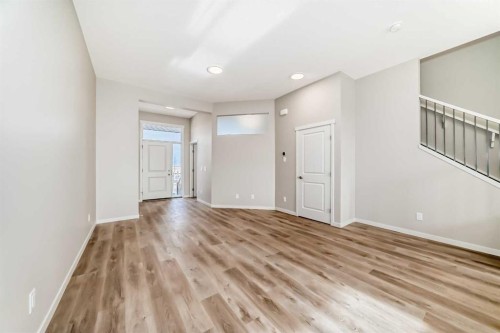 123 Sawgrass Gate Nw, Airdrie, AB - Indoor Photo Showing Other Room