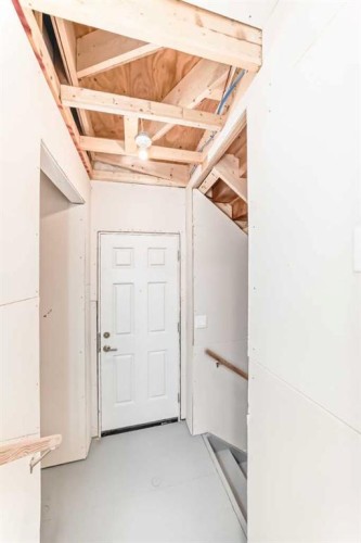 123 Sawgrass Gate Nw, Airdrie, AB - Indoor Photo Showing Other Room