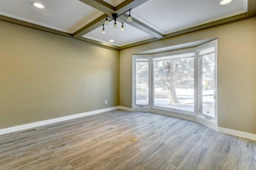 83 Hawkfield Crescent Nw, Calgary, AB - Indoor Photo Showing Other Room