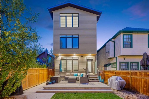 922 5 Street Nw, Calgary, AB - Outdoor With Deck Patio Veranda With Exterior