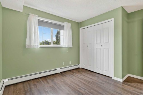 4316-10 Prestwick Bay Se, Calgary, AB - Indoor Photo Showing Other Room