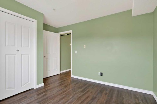 4316-10 Prestwick Bay Se, Calgary, AB - Indoor Photo Showing Other Room
