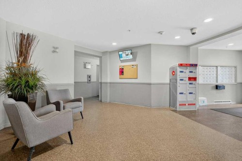 4316-10 Prestwick Bay Se, Calgary, AB - Indoor