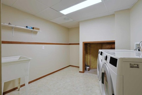 19 Sunridge Crescent Nw, Airdrie, AB - Indoor Photo Showing Other Room