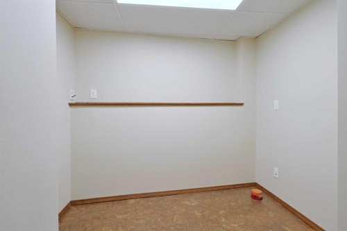 19 Sunridge Crescent Nw, Airdrie, AB - Indoor Photo Showing Other Room