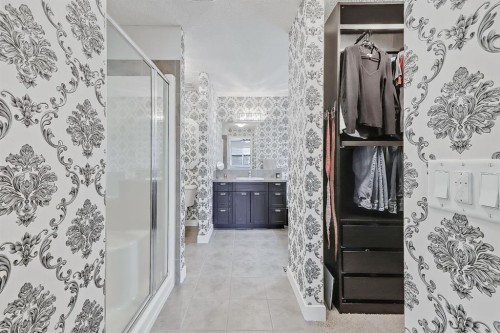 9 Copperleaf Way Se, Calgary, AB 