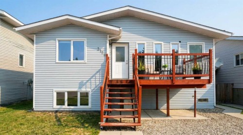 3126 Bradwell Street  Hinton, AB T7V 1S6