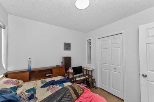 247 Taracove Estate Drive Ne, Calgary, AB - Indoor Photo Showing Bedroom