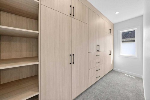 3 Lakewood Point, Strathmore, AB - Indoor Photo Showing Other Room
