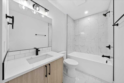 3 Lakewood Point, Strathmore, AB - Indoor Photo Showing Bathroom