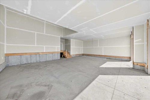 3 Lakewood Point, Strathmore, AB - Indoor Photo Showing Garage
