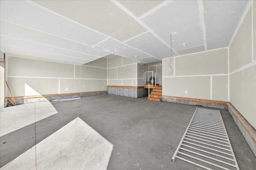 3 Lakewood Point, Strathmore, AB - Indoor Photo Showing Garage