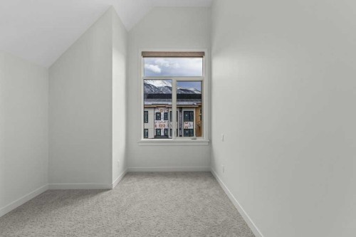 407-1505 Spring Creek Gate, Canmore, AB - Indoor Photo Showing Other Room