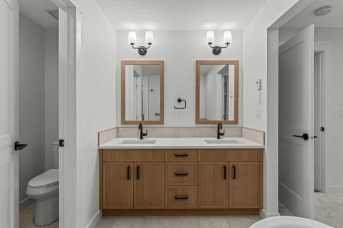 407-1505 Spring Creek Gate, Canmore, AB - Indoor Photo Showing Bathroom