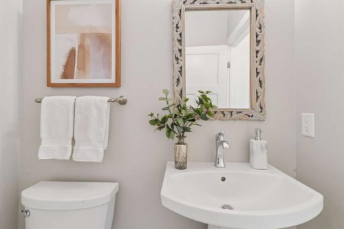 47 Sundown Way, Cochrane, AB 