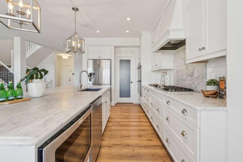 47 Sundown Way, Cochrane, AB 