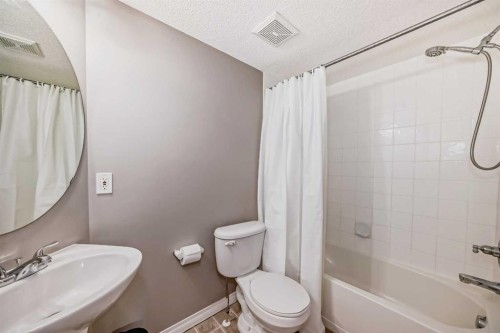 303-369 Rocky Vista Park Nw, Calgary, AB - Indoor Photo Showing Bathroom