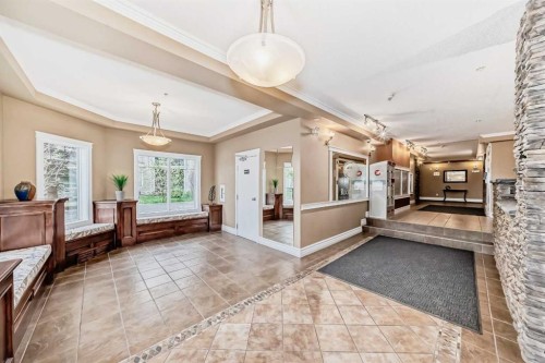 303-369 Rocky Vista Park Nw, Calgary, AB - Indoor Photo Showing Other Room