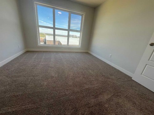 229 Edith Road Nw, Calgary, AB - Indoor Photo Showing Other Room