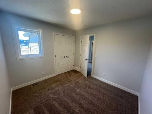 229 Edith Road Nw, Calgary, AB - Indoor Photo Showing Other Room