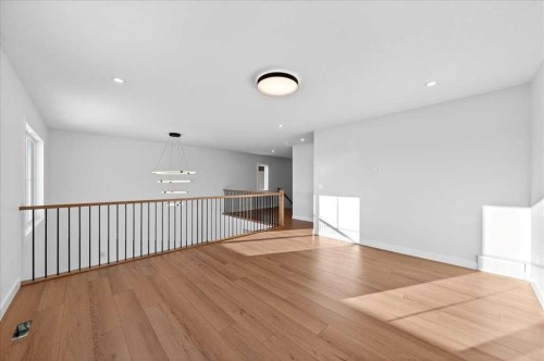 7 Lakewood Way, Strathmore, AB - Indoor Photo Showing Other Room