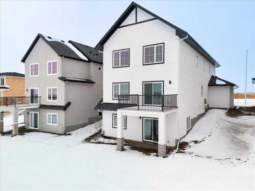 7 Lakewood Way, Strathmore, AB - Outdoor With Exterior