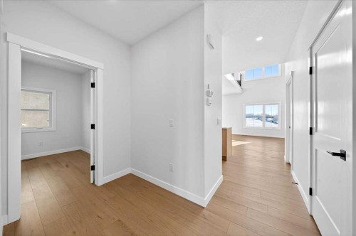 7 Lakewood Way, Strathmore, AB - Indoor Photo Showing Other Room