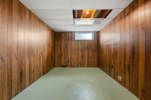 2719 Chalice Road Nw, Calgary, AB - Indoor