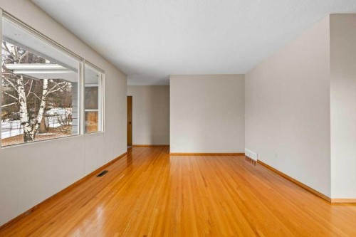 2719 Chalice Road Nw, Calgary, AB - Indoor Photo Showing Other Room