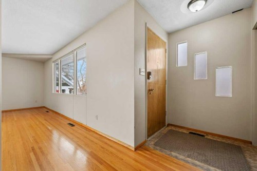 2719 Chalice Road Nw, Calgary, AB - Indoor Photo Showing Other Room