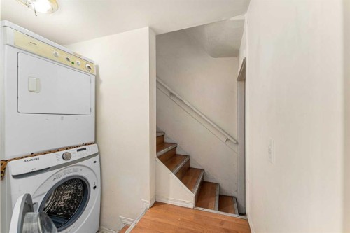 216 15 Avenue Nw, Calgary, AB - Indoor Photo Showing Laundry Room