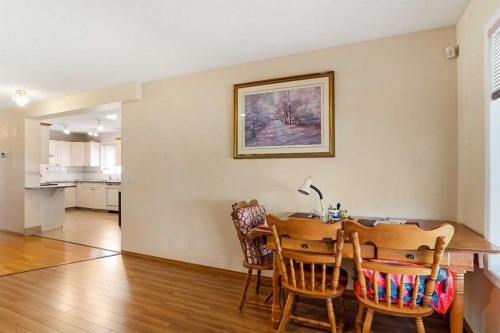 218 15 Avenue Nw, Calgary, AB - Indoor Photo Showing Other Room