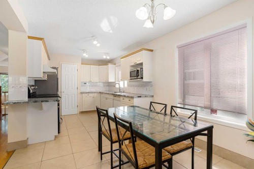 218 15 Avenue Nw, Calgary, AB - Indoor