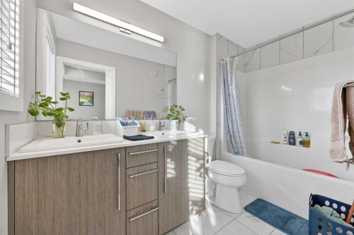 132 Corner Meadows Gate Ne, Calgary, AB - Indoor Photo Showing Bathroom