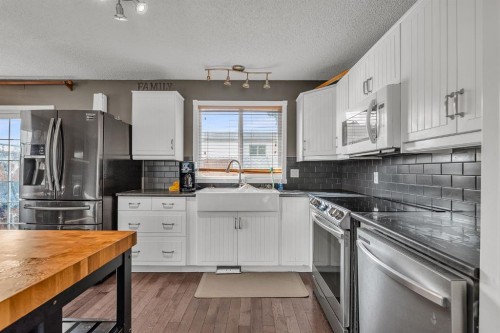 9883 Athens Road Se, Calgary, AB 